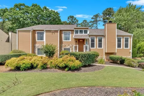 1929 Brownridge Dr NE, Marietta, GA 30062