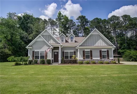 407 Benstone Dr, Calhoun, GA 30701