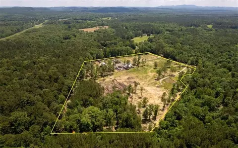 386 Mcgee Bend Rd, Cave Spring, GA 30124 photo 3