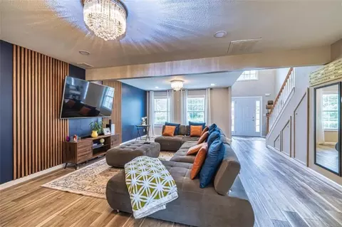 1005 Bluecoat Cir, Hampton, GA 30228 photo 7