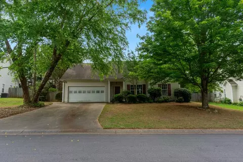 607 Spring Trl, Canton, GA 30115