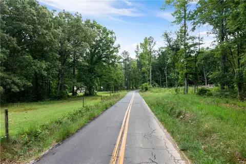 4537 Everett Springs Rd NE, Armuchee, GA 30105
