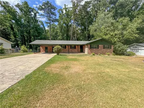 3345 Linda Dr, Lithia Springs, GA 30122
