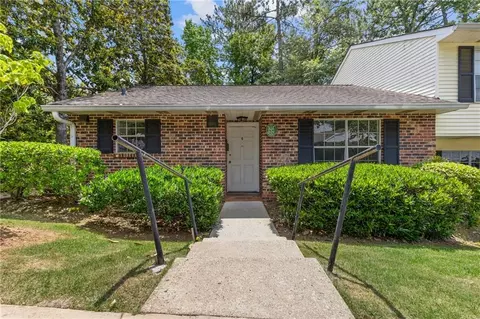 301 Cabaret Ct SW, Marietta, GA 30064