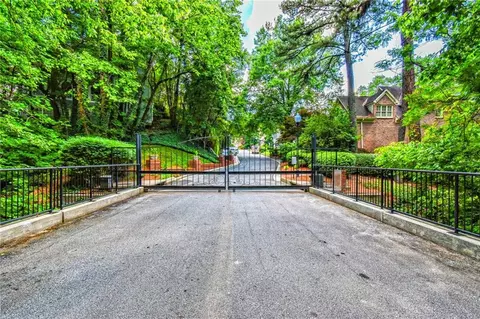 4282 Wieuca Overlook NE, Atlanta, GA 30342