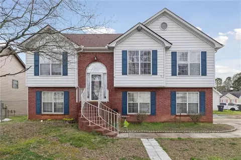 947 Martin Heights Dr, Lawrenceville, GA 30044