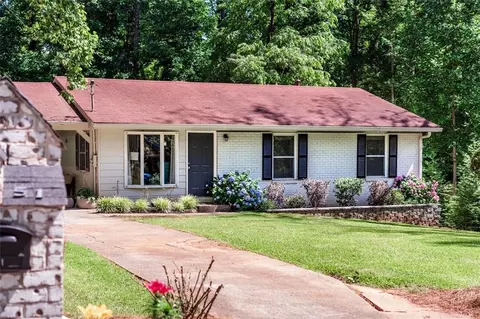 51 Yvette Ct NE, Kennesaw, GA 30144