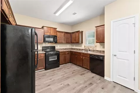 145 Pine Ridge Rd, Covington, GA 30016 photo 12