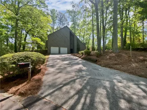 3213 Cedar Bluff Dr NE, Marietta, GA 30062