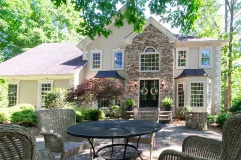 2113 Line Tree Ln, Powder Springs, GA 30127