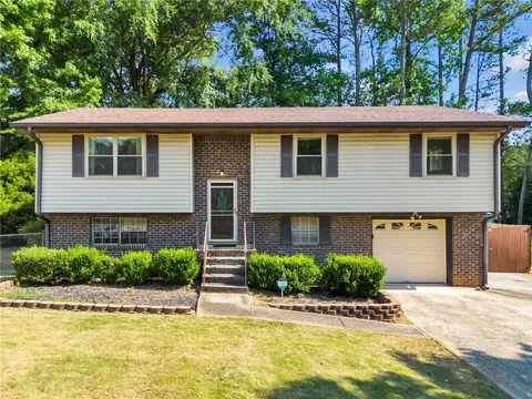 138 Montego Cir, Riverdale, GA 30274