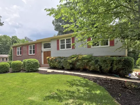 2996 Wendwood Dr, Marietta, GA 30062