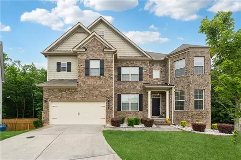 33 Oak Farm Ct, Loganville, GA 30052