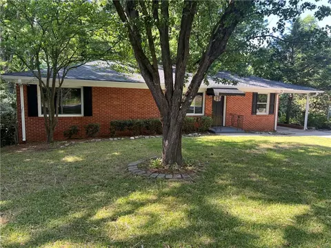 923 Etta Vesta Cir, Gainesville, GA 30501