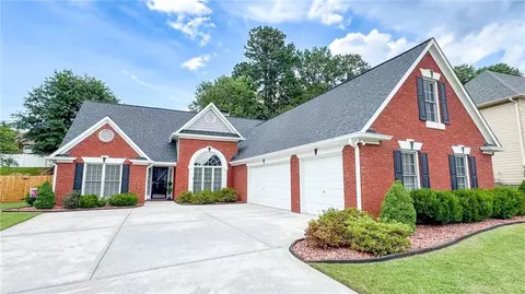 2062 Shin Ct, Buford, GA 30519