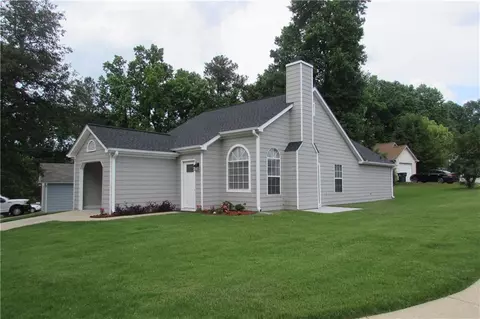 6556 Coventry Pt, Austell, GA 30168