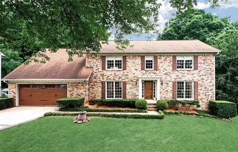 1122 Mary Lee Ln SW, Lilburn, GA 30047