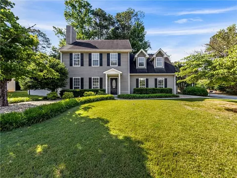 595 Suwanee Lakes Cir, Suwanee, GA 30024