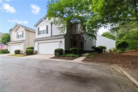 599 W Oaks Dr, Woodstock, GA 30188
