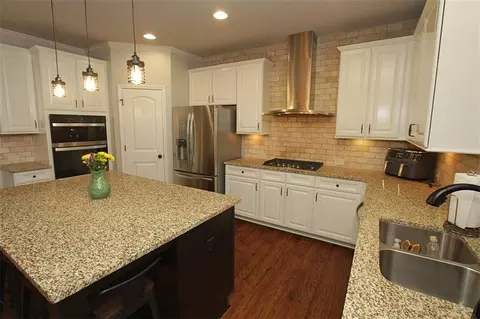 660 Eldridge Dr, Suwanee, GA 30024 photo 4