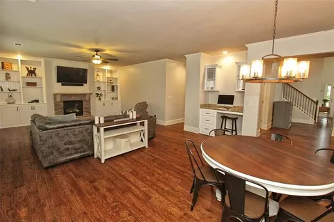 660 Eldridge Dr, Suwanee, GA 30024 photo 5