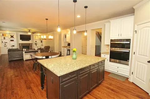 660 Eldridge Dr, Suwanee, GA 30024 photo 3