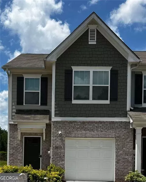5715 Union Pointe Dr, Union City, GA 30291