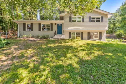 2389 Worchester Way, Marietta, GA 30062