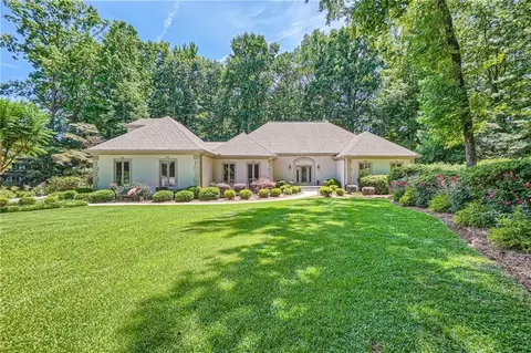 2167 Silversmith Ln, Smoke Rise, GA 30087