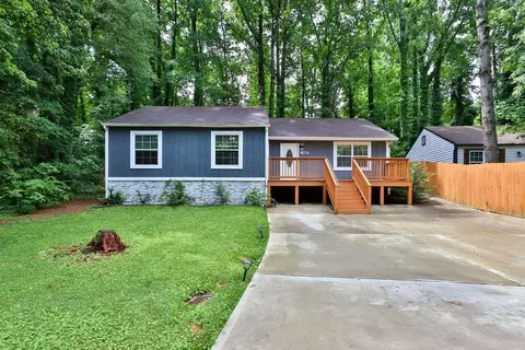 5121 Martins Crossing Rd, Stone Mountain, GA 30088