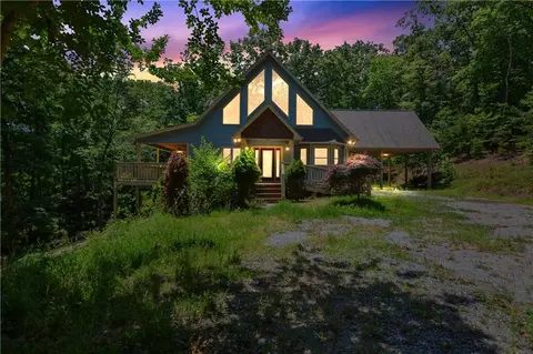 611 River Ridge Dr, Blue Ridge, GA 30513