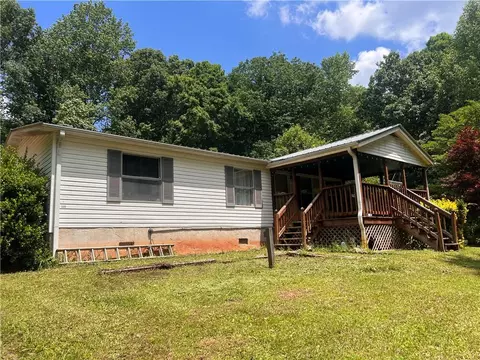 32 Brothers Rd, Dahlonega, GA 30533