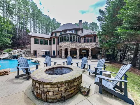 612 Talmadge Ln, Canton, GA 30115