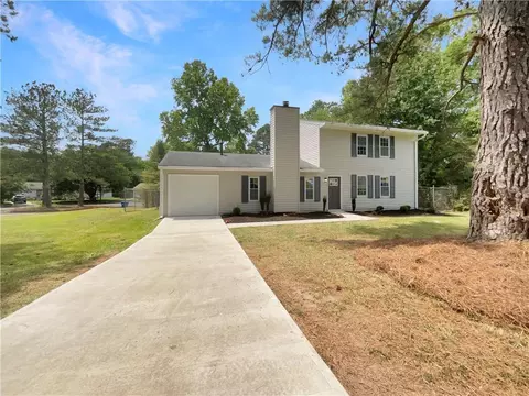 6995 Winkfield Pl, Atlanta, GA 30349