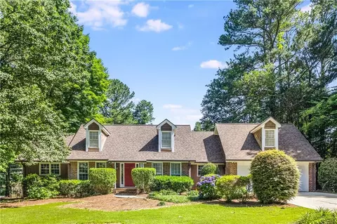 3960 Pleasant Shade Dr, Atlanta, GA 30340
