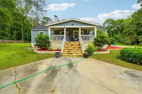 2165 River Rd, Ellenwood, GA 30294