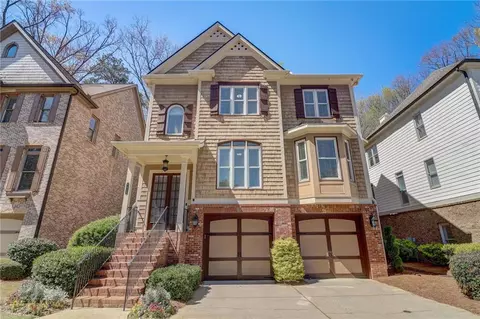 7985 Magnolia Sq, Atlanta, GA 30350