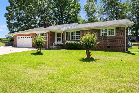 765 Old Powder Springs Rd SW, Mableton, GA 30126