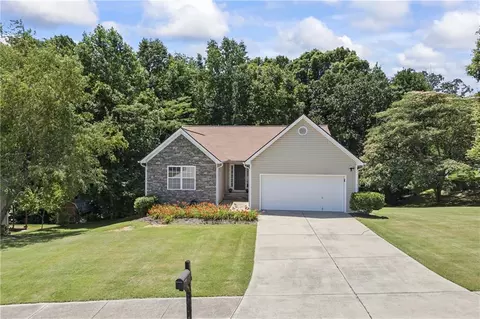 5012 Yellow Stone Dr, Flowery Branch, GA 30542