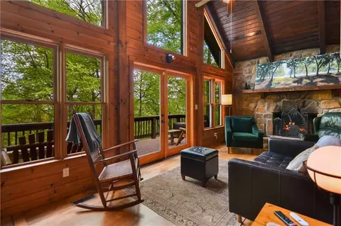 1213 Mountain Oak Rd, Ellijay, GA 30536