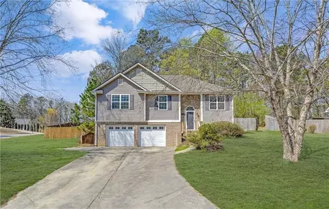 17 Birchwood Farms Ln, Dallas, GA 30132