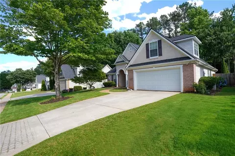 29 Park Forest Curv, Newnan, GA 30265