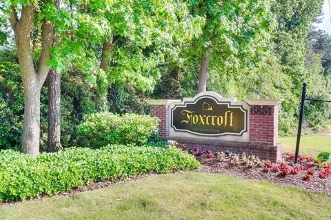 6851 Roswell Rd NE #F33, Sandy Springs, GA 30328