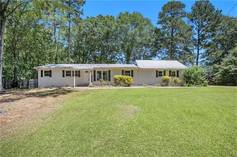 239 Orchard Cir, Commerce, GA 30529