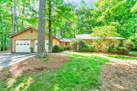 345 Spindletree Trce, Roswell, GA 30076