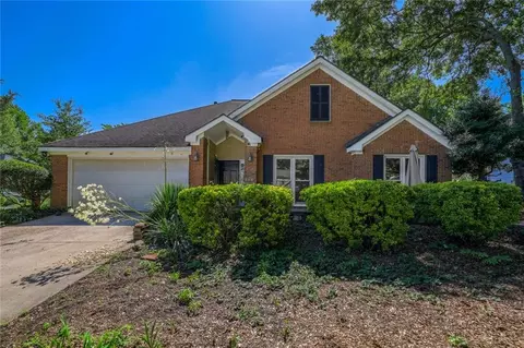 10904 University Dr, Jonesboro, GA 30238