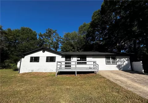 502 Peggy Ln, Villa Rica, GA 30180