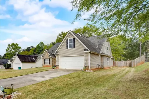 629 Lynchburg St, Hampton, GA 30228
