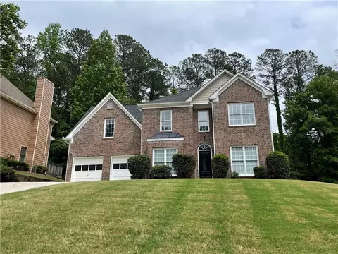 6901 Deer Creek Trce, Stone Mountain, GA 30087