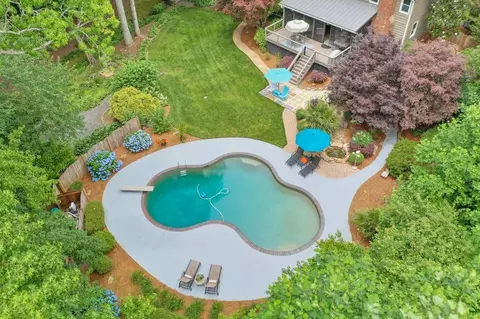 545 Hembree Rd, Roswell, GA 30076
